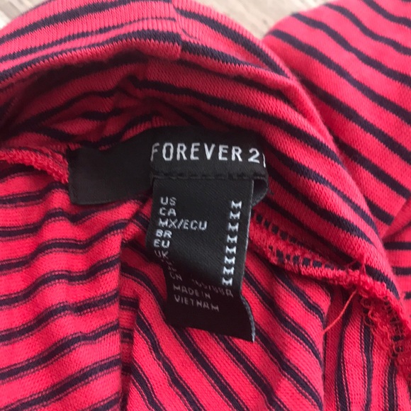 Berry and Navy striped Crop Turtleneck sz M - Picture 2 of 2